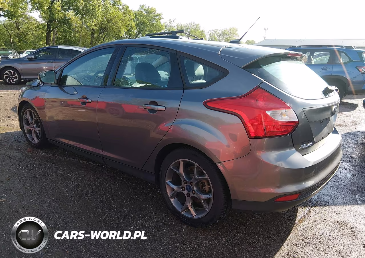 2014 Ford Focus Se VIN:1FADP3K23EL253130 - 3