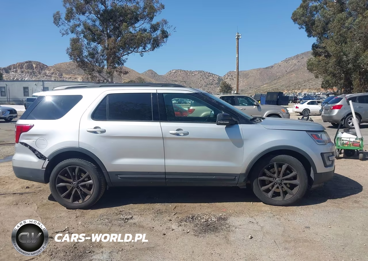 2017 Ford Explorer Xlt VIN:1FM5K7DH5HGD17179 - 14