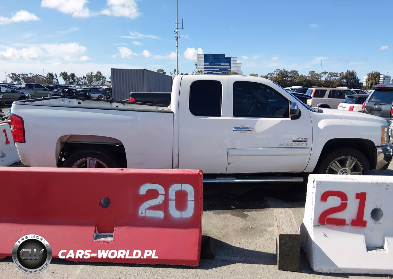2013 Chevrolet Silverado 1500 Lt VIN:1GCRCSE08DZ153696 - 13