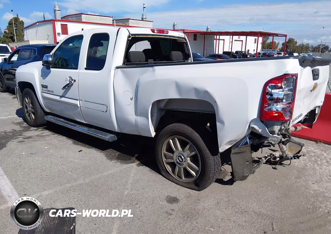 2013 Chevrolet Silverado 1500 Lt VIN:1GCRCSE08DZ153696 - 3
