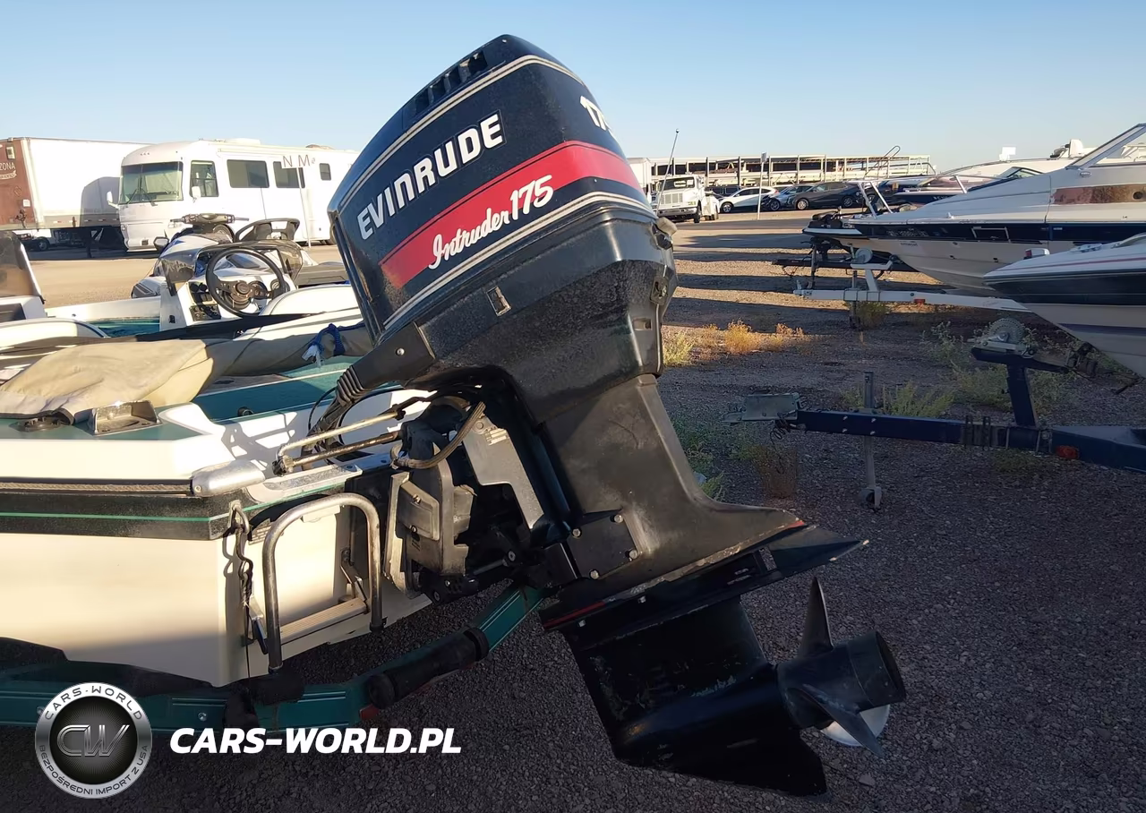 1993 Champion Boat And Trailer VIN:TSB19888C393 - 10