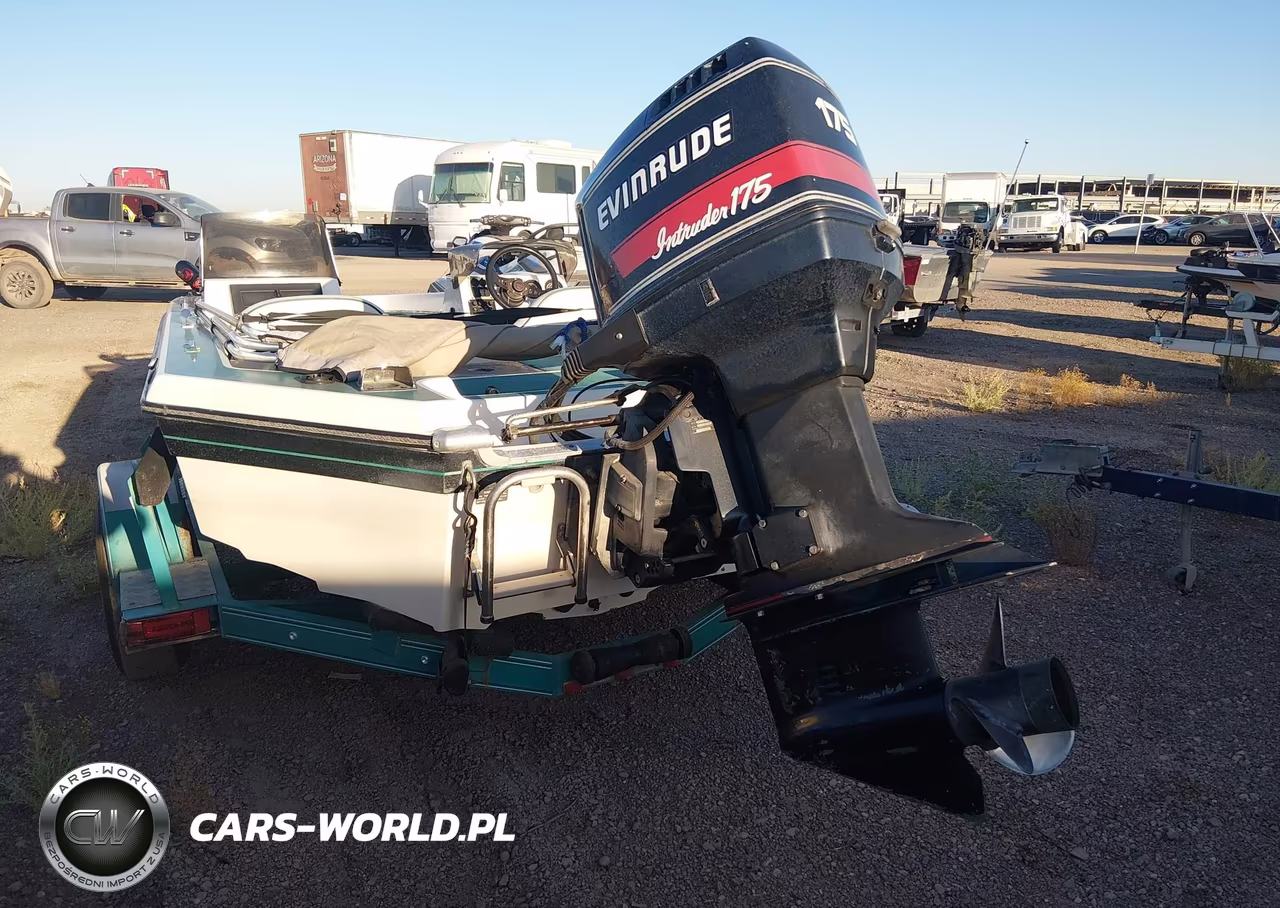 1993 Champion Boat And Trailer VIN:TSB19888C393 - 14