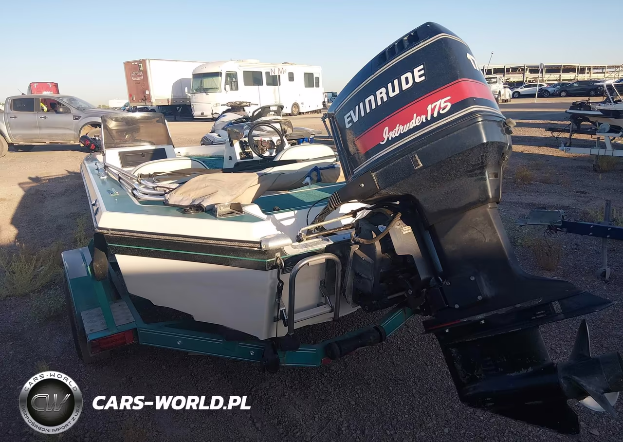 1993 Champion Boat And Trailer VIN:TSB19888C393 - 3