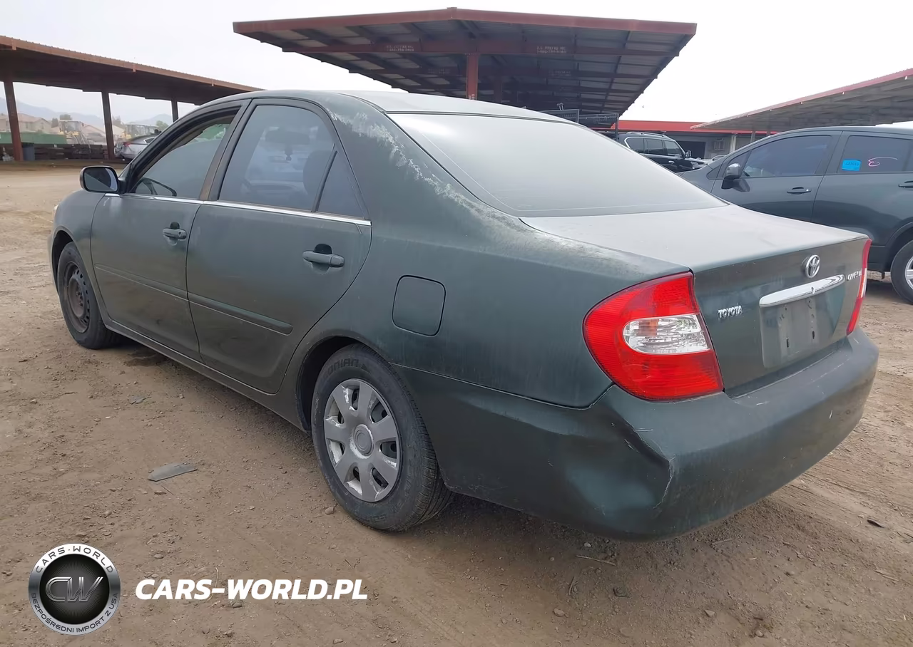 2003 Toyota Camry Le VIN:JTDBE32KX30161955 - 3