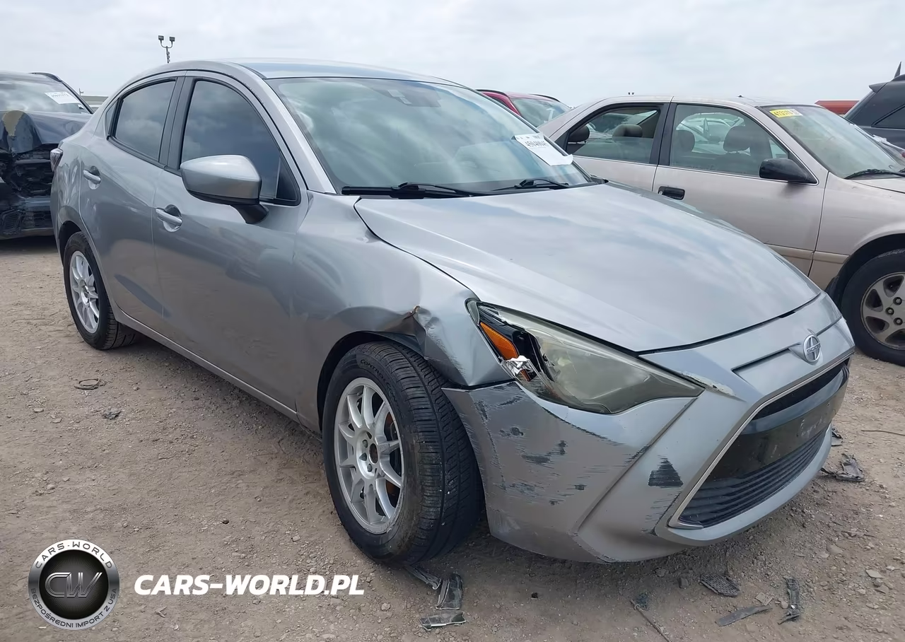2016 Scion Ia – zdjęcie 1 z 16