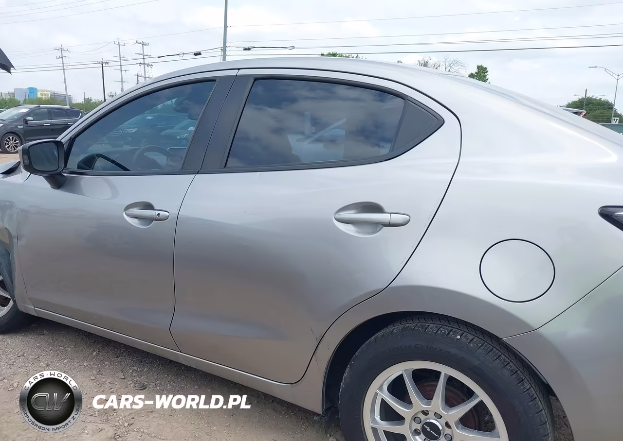 2016 Scion Ia VIN:3MYDLBZVXGY129187 - 14