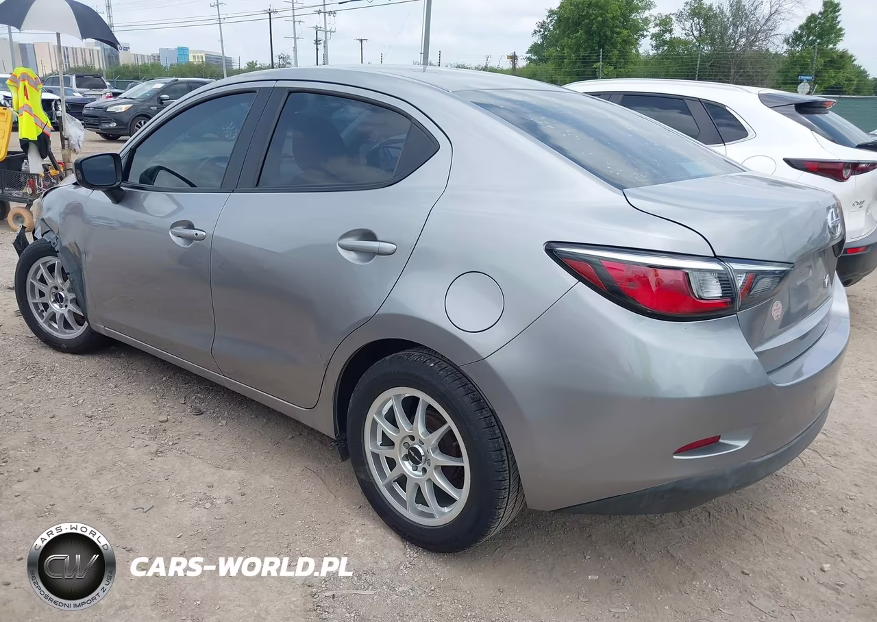 2016 Scion Ia VIN:3MYDLBZVXGY129187 - 3