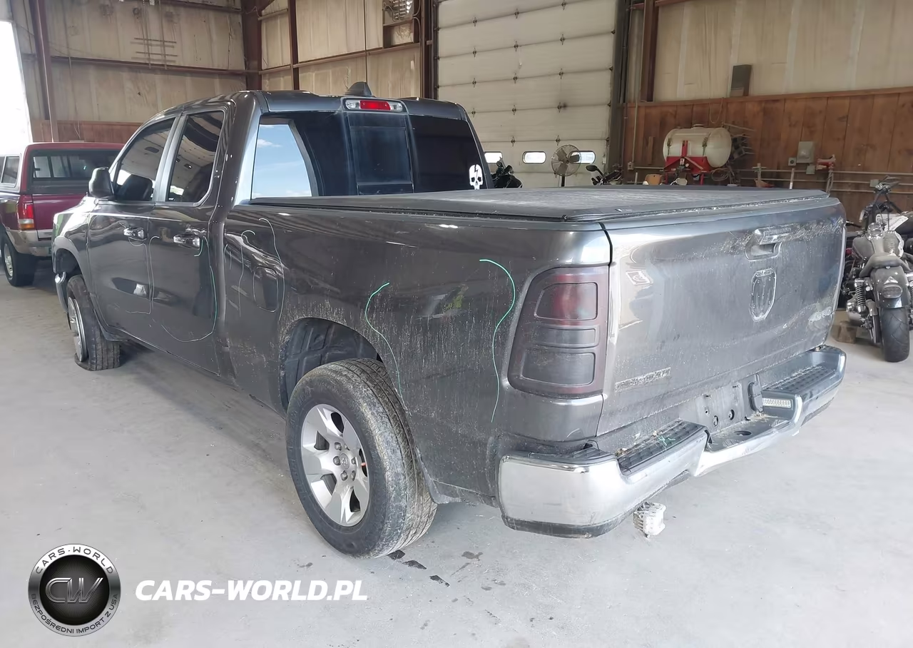 2020 Ram 1500 Big Horn 4X4 6'4 Box VIN:1C6RRFBG5LN326577 - 3