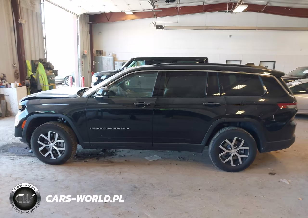 2025 Jeep Grand Cherokee L Limited 4X4 VIN:1C4RJKBG9S8709699 - 14
