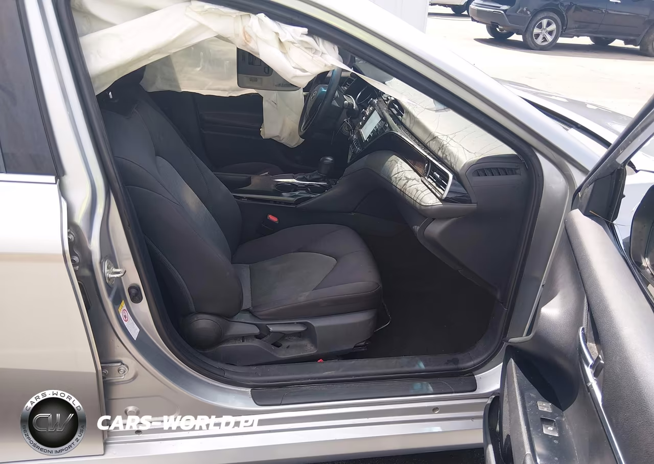 2019 Toyota Camry Le VIN:4T1B11HK5KU693589 - 5