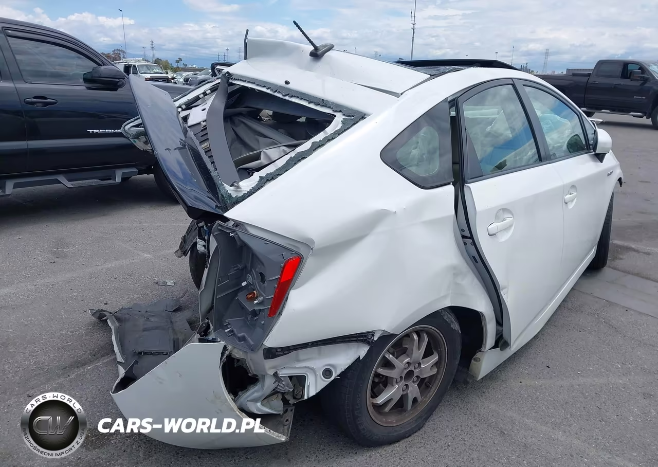 2010 Toyota Prius Iii VIN:JTDKN3DUXA0134010 - 4