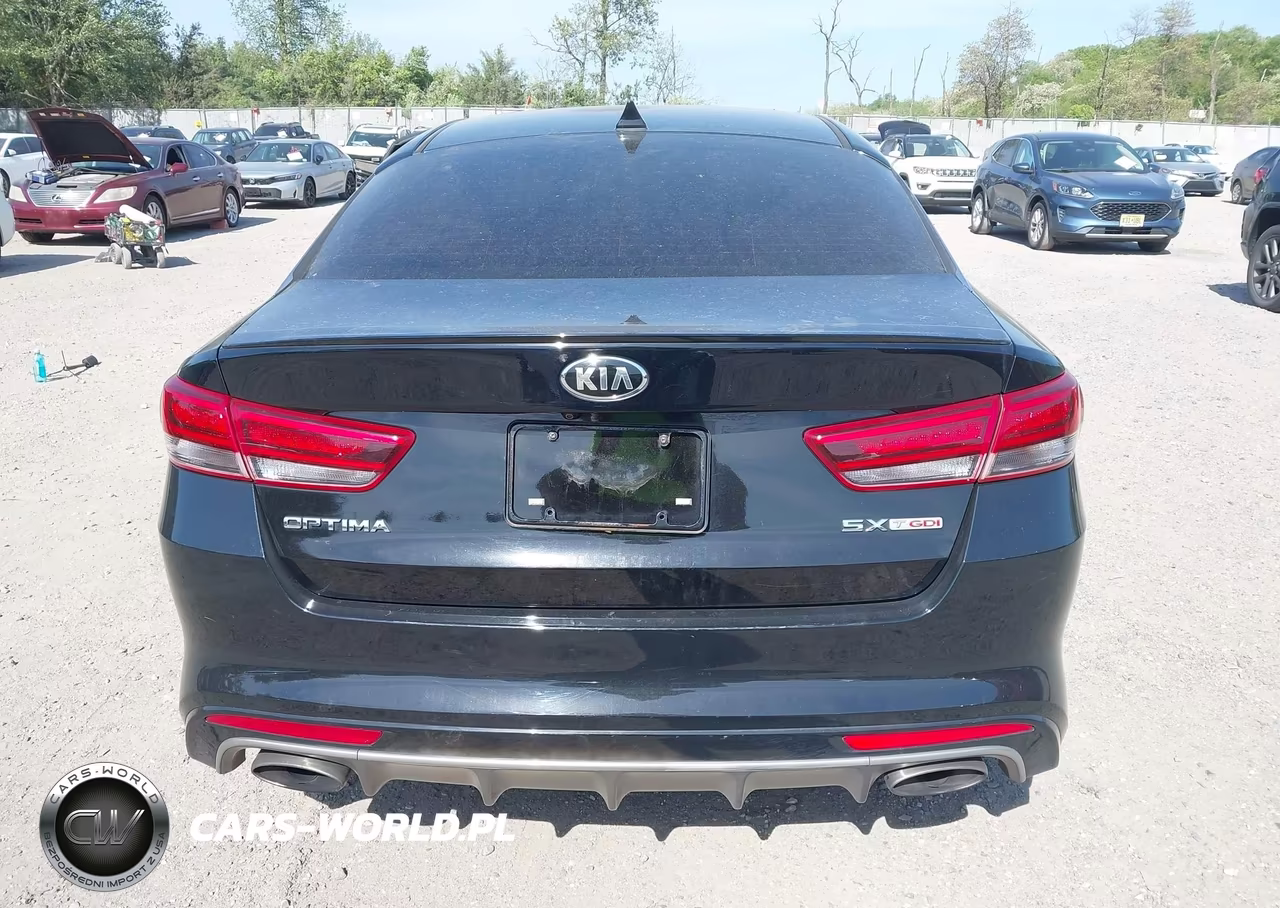2017 Kia Optima Sx Turbo VIN:5XXGW4L2XHG137796 - 16
