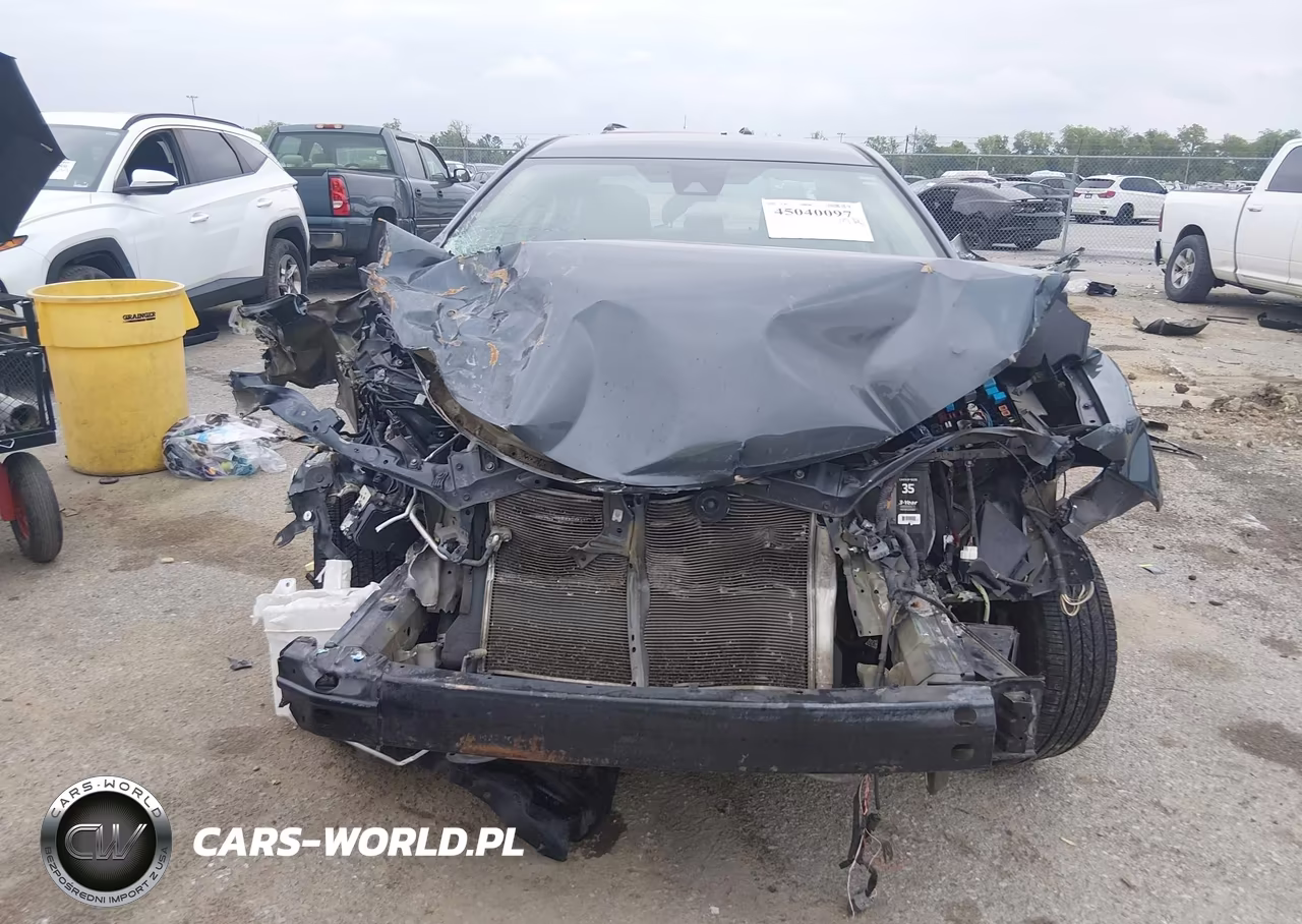 2017 Toyota Corolla Le VIN:5YFBURHE2HP736070 - 13
