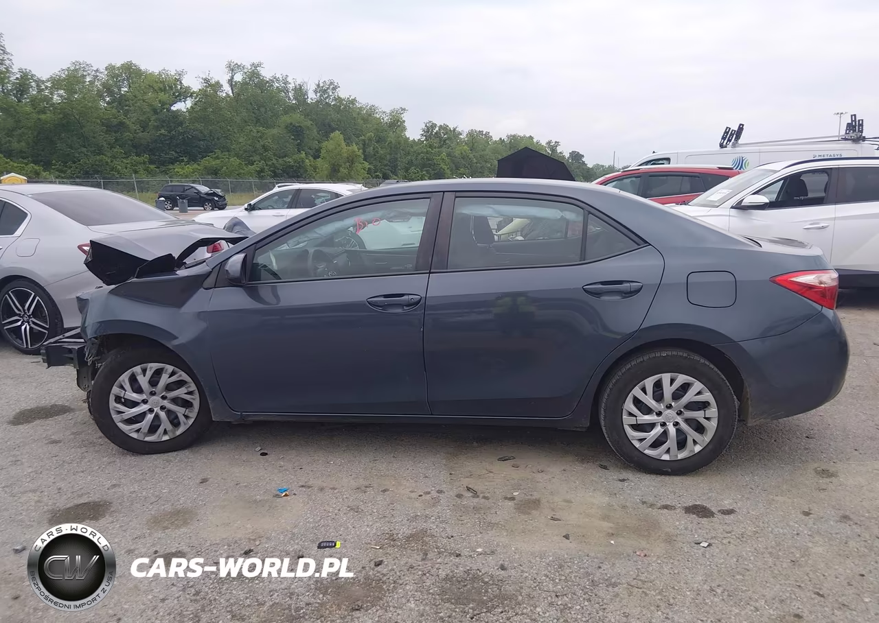 2017 Toyota Corolla Le VIN:5YFBURHE2HP736070 - 15