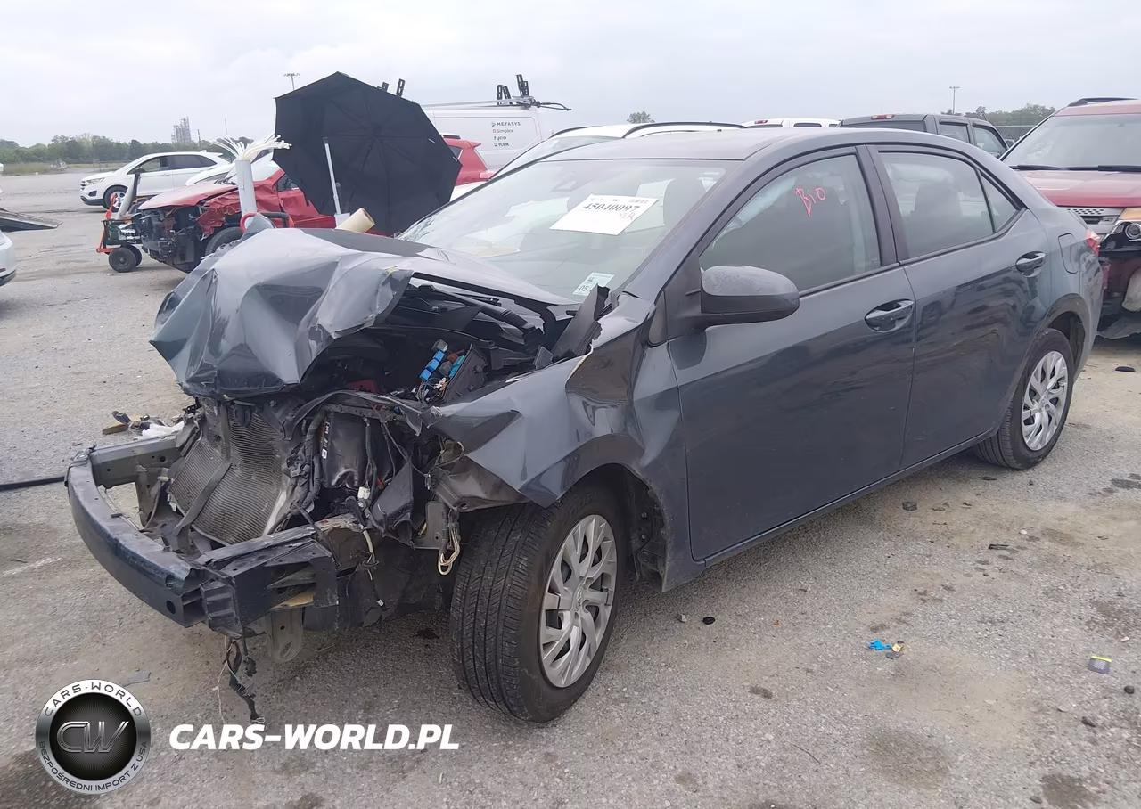 2017 Toyota Corolla Le VIN:5YFBURHE2HP736070 - 2