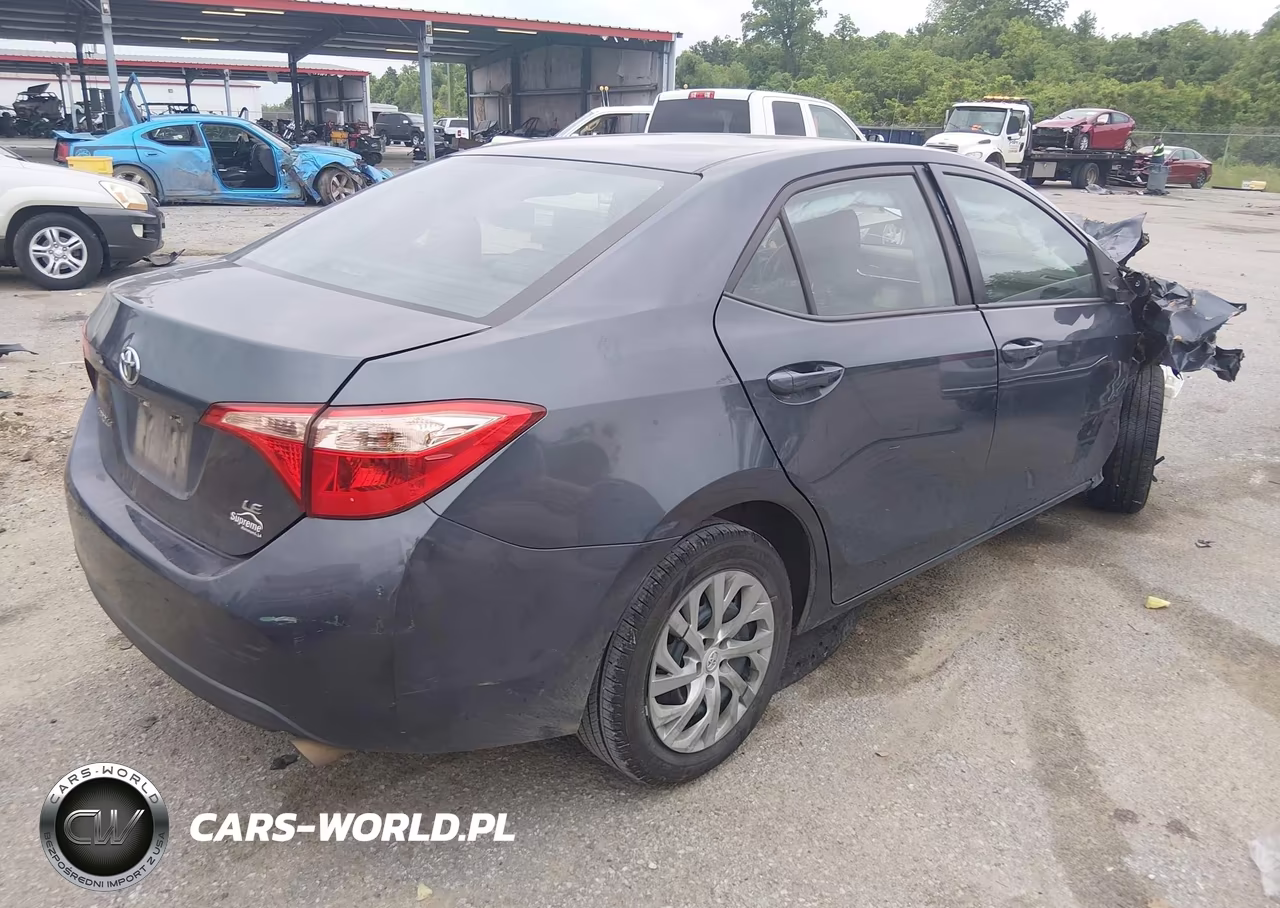 2017 Toyota Corolla Le VIN:5YFBURHE2HP736070 - 4