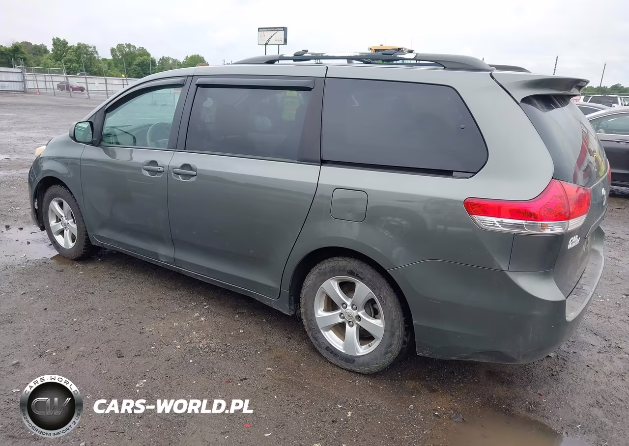 2012 Toyota Sienna Le V6 8 Passenger VIN:5TDKK3DC4CS188581 - 3