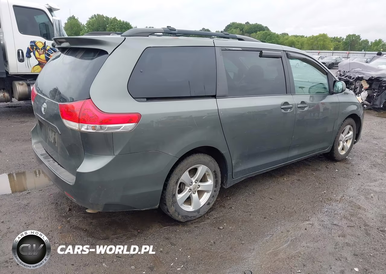 2012 Toyota Sienna Le V6 8 Passenger VIN:5TDKK3DC4CS188581 - 4