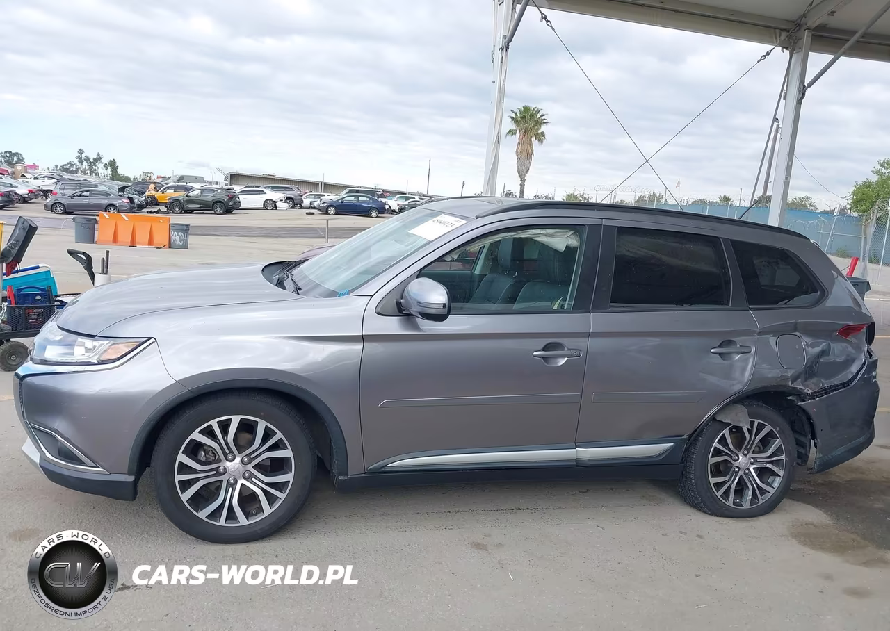 2016 Mitsubishi Outlander Sel VIN:JA4AD3A38GZ052706 - 14