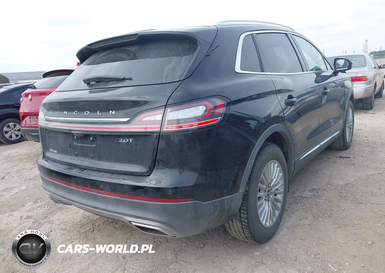 2019 Lincoln Nautilus Standard VIN:2LMPJ6J99KBL18969 - 4