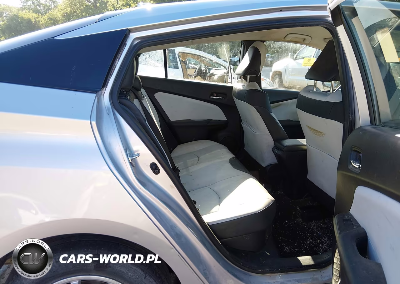 2019 Toyota Prius Xle VIN:JTDL9RFU6K3005397 - 8