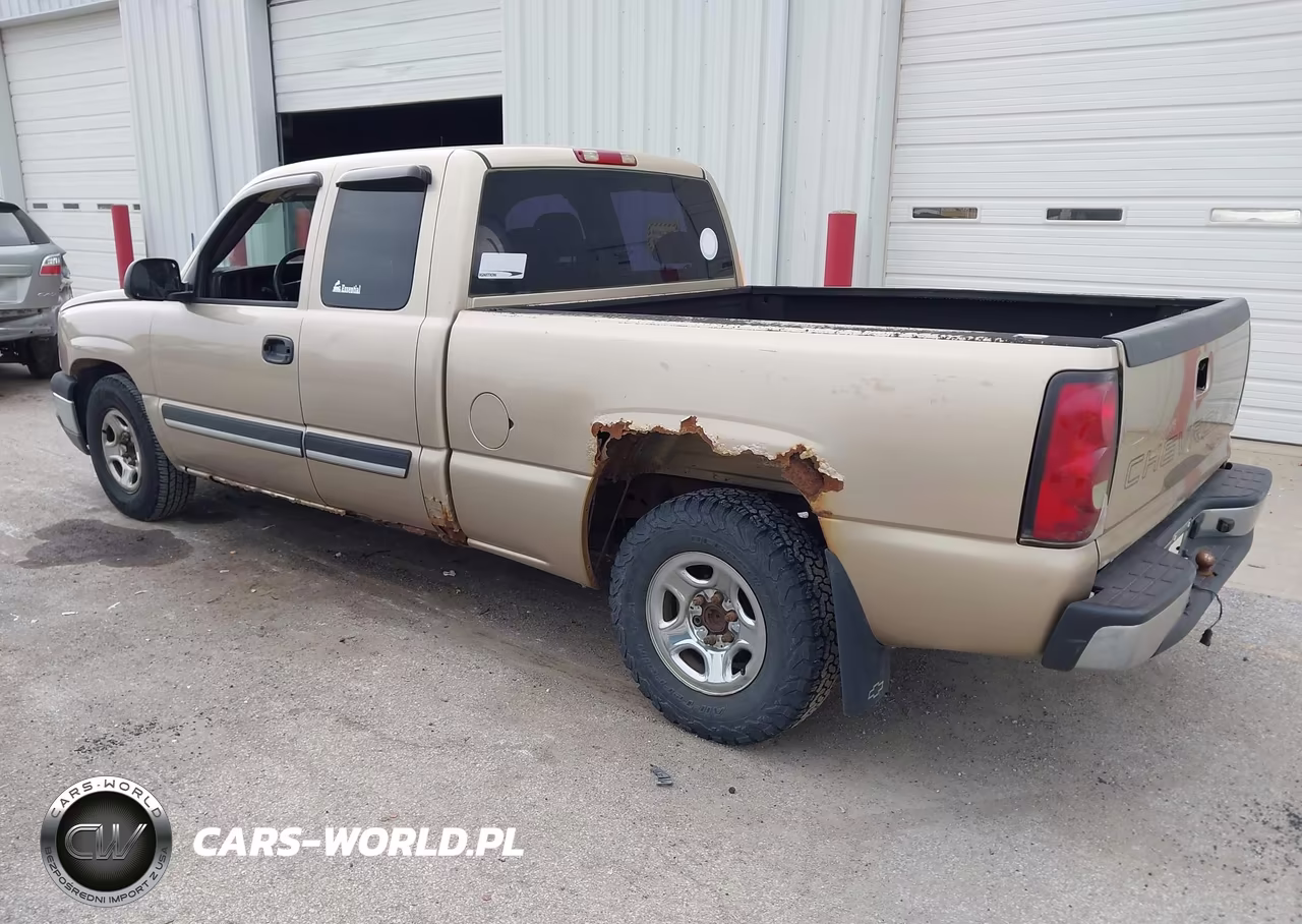 2004 Chevrolet Silverado 1500 VIN:2GCEC19V841247469 - 3