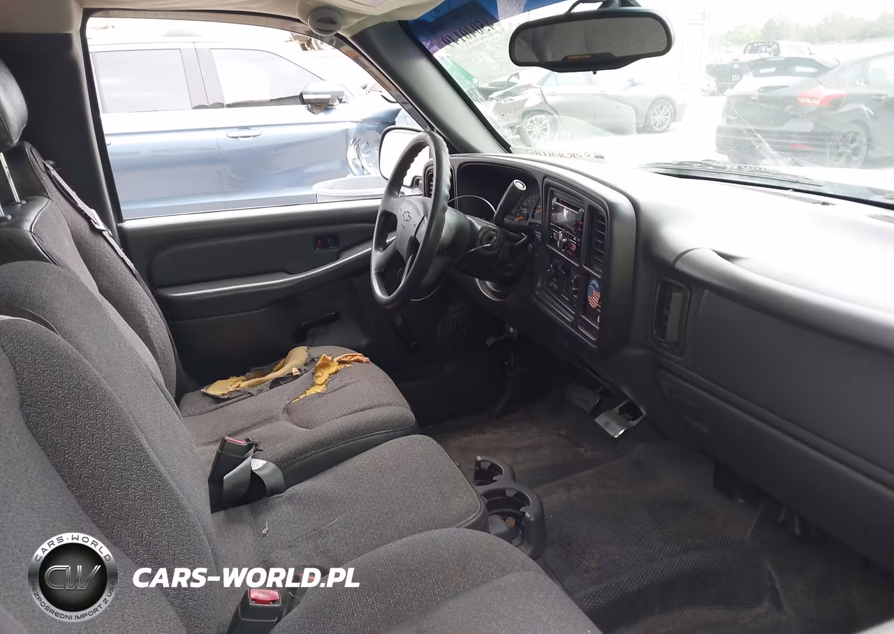 2004 Chevrolet Silverado 1500 VIN:2GCEC19V841247469 - 5
