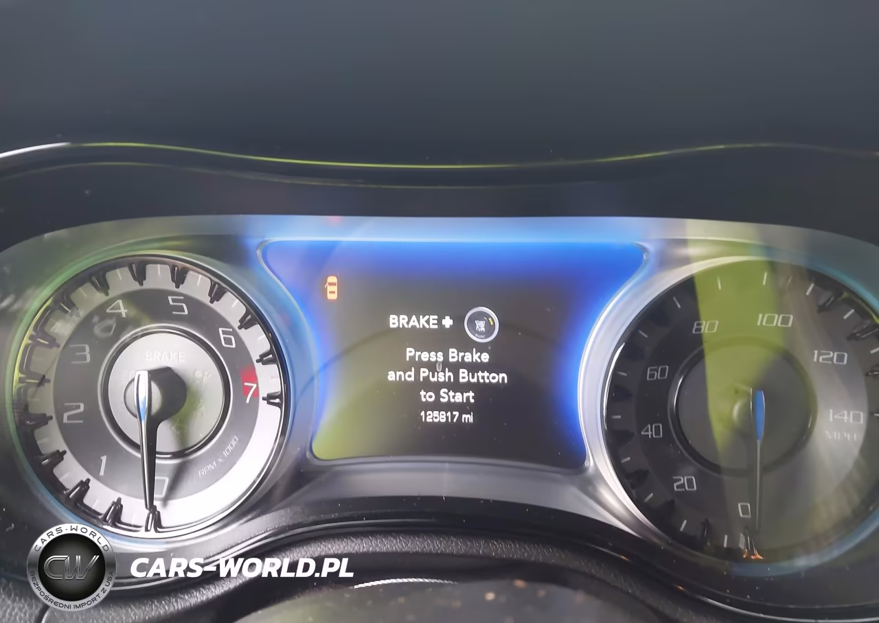 2019 Chrysler 300 300S VIN:2C3CCABG4KH635018 - 7