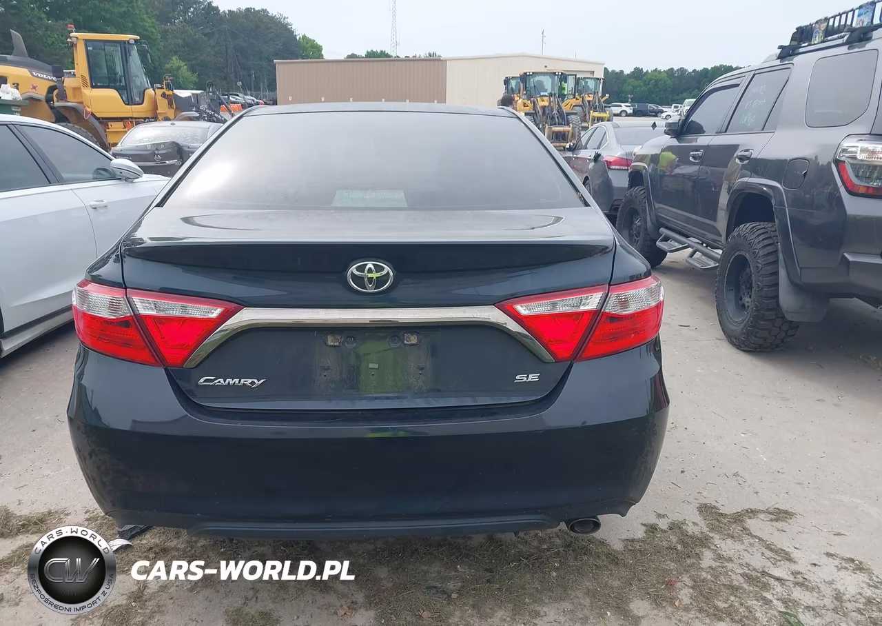 2016 Toyota Camry Se VIN:4T1BF1FK3GU125546 - 16