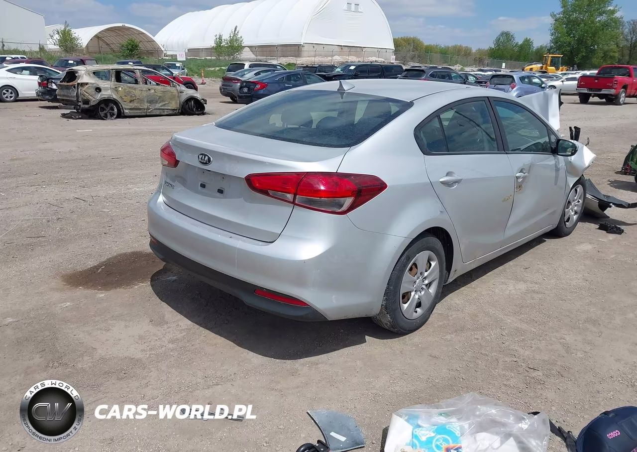 2017 Kia Forte Lx VIN:3KPFL4A70HE147099 - 4