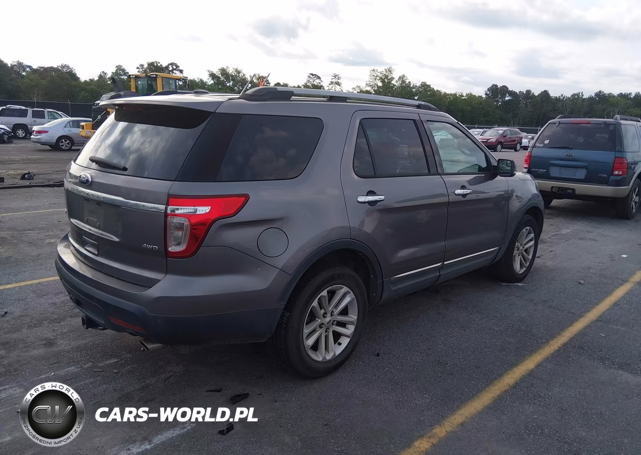 2013 Ford Explorer Xlt VIN:1FM5K8D81DGC56770 - 4