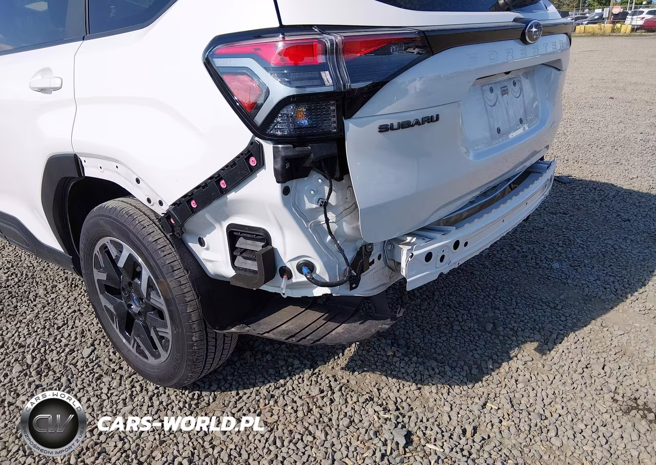 2025 Subaru Forester Premium VIN:JF2SLDBC4SH465739 - 18