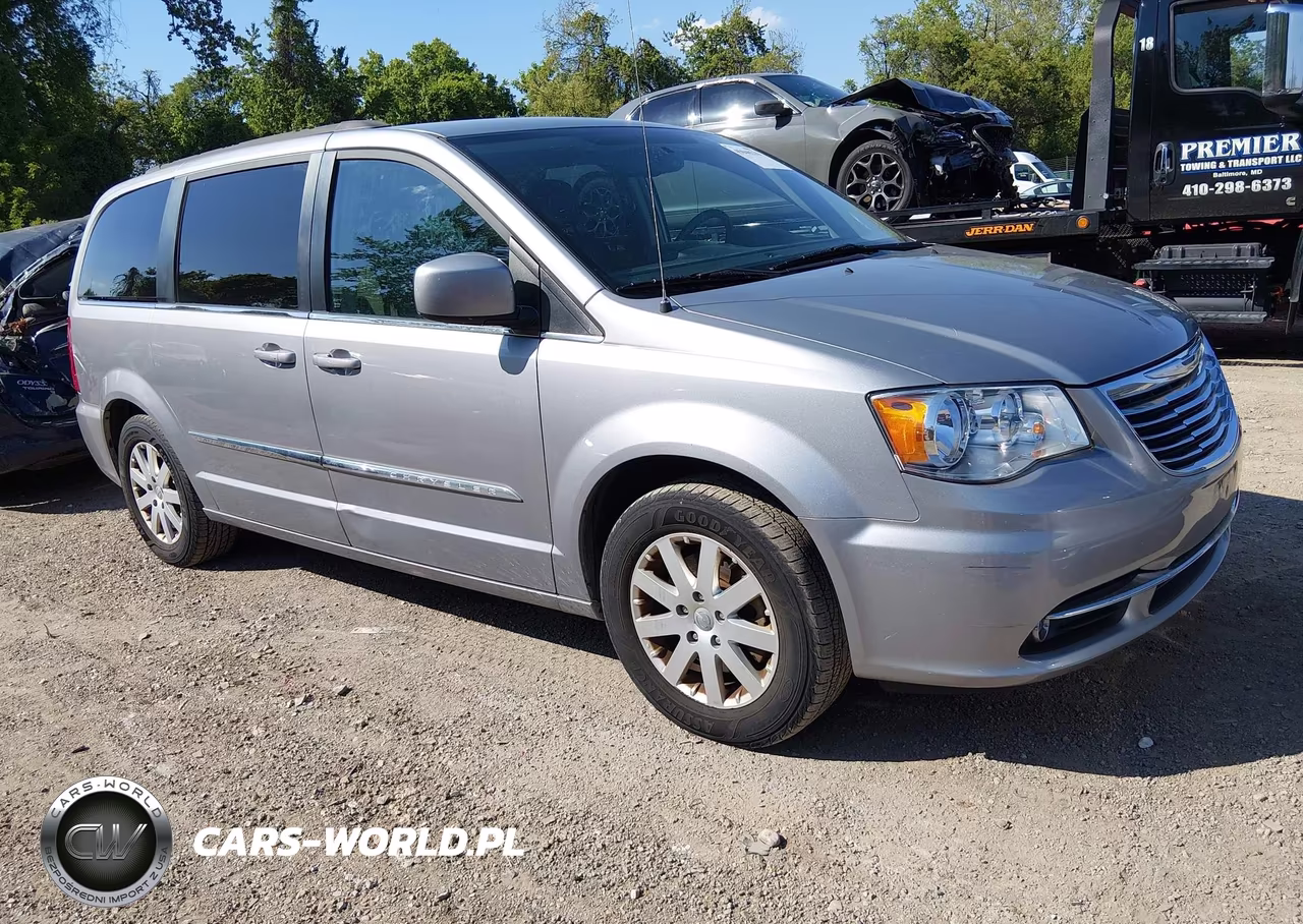 2015 Chrysler Town & Country Touring