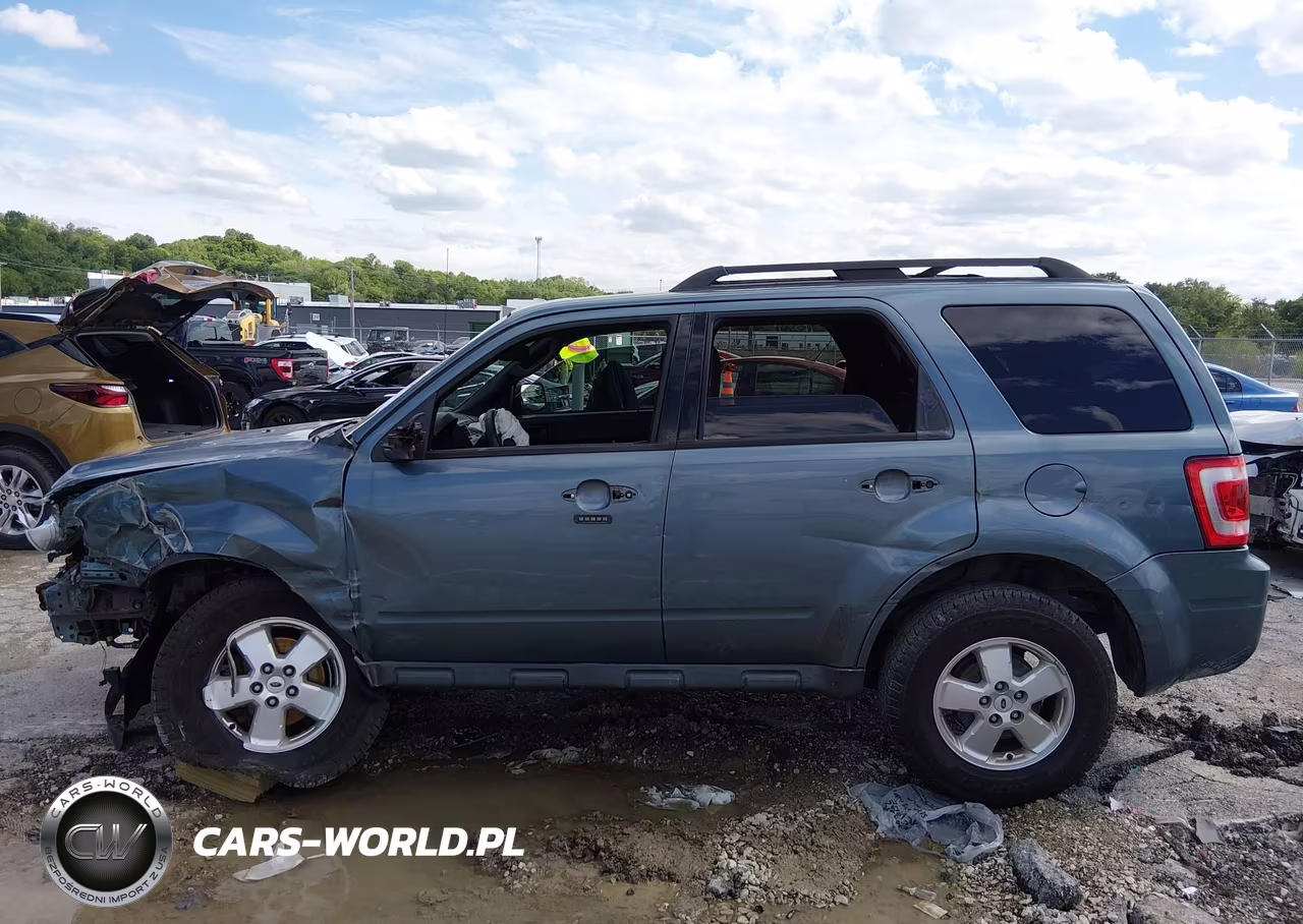 2011 Ford Escape Xlt VIN:1FMCU0D7XBKC01383 - 14