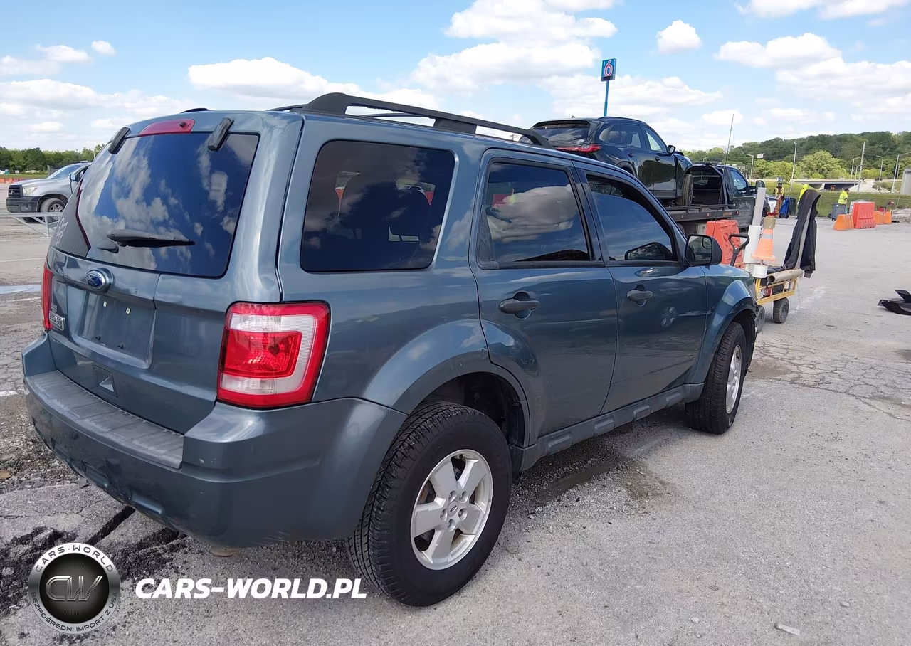 2011 Ford Escape Xlt VIN:1FMCU0D7XBKC01383 - 4