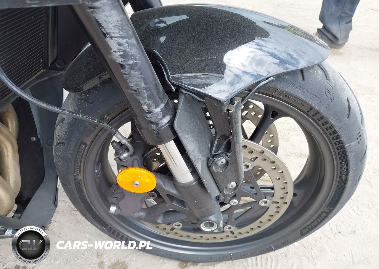 2025 Triumph Motorcycle Daytona 660 VIN:SMTL23UF4STBV8662 - 15