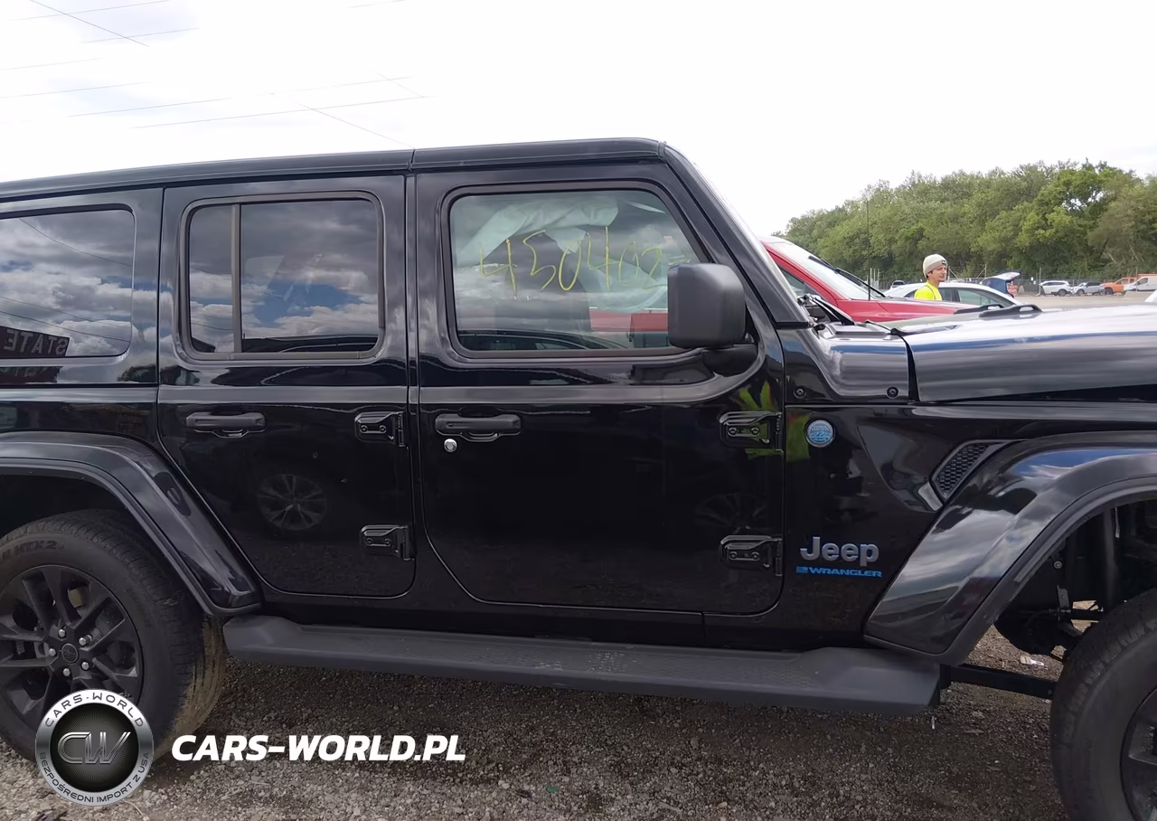 2025 Jeep Wrangler 4Xe Sahara 4Xe VIN:1C4RJXP60SW601755 - 13