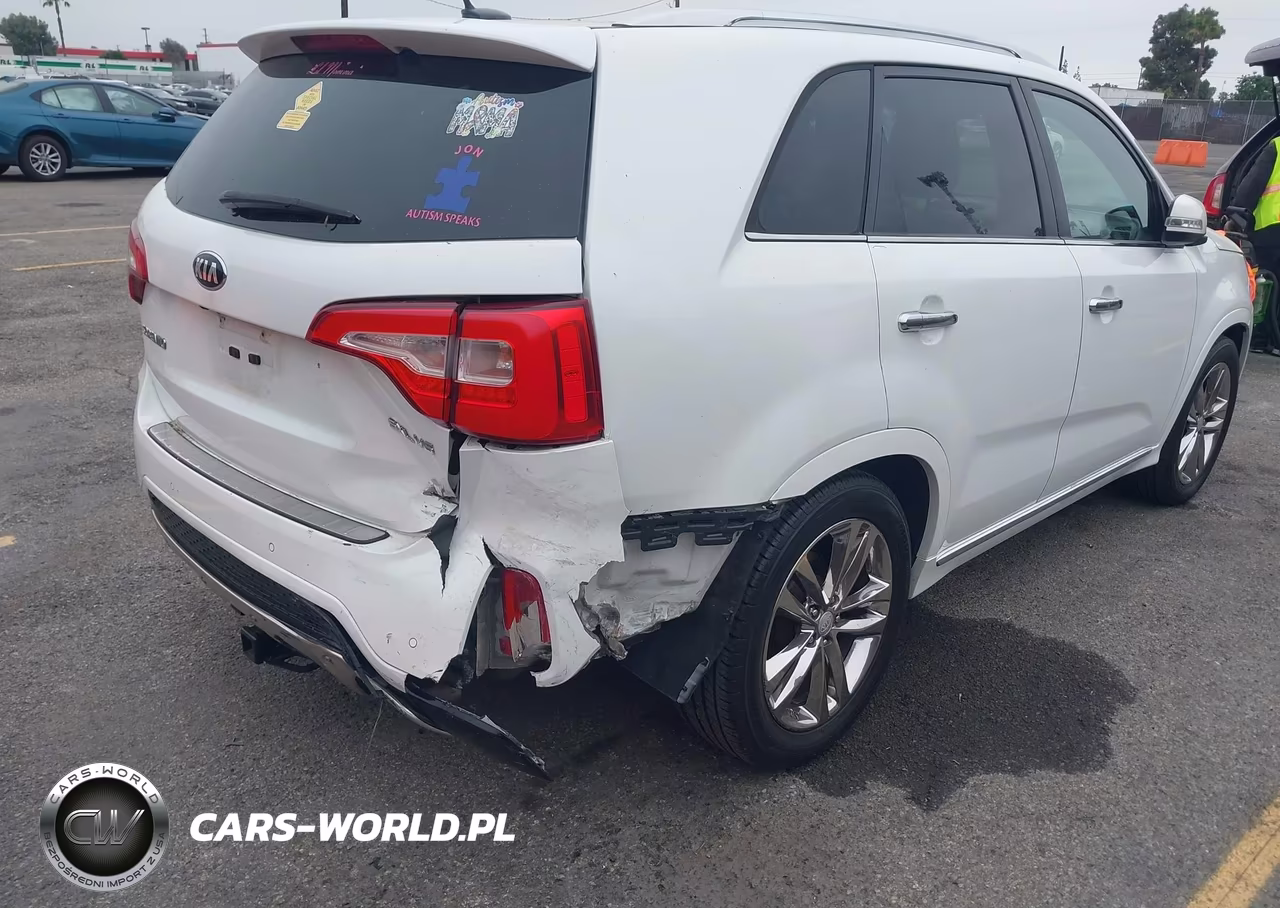 2015 Kia Sorento Limited V6 VIN:5XYKW4A75FG635969 - 4