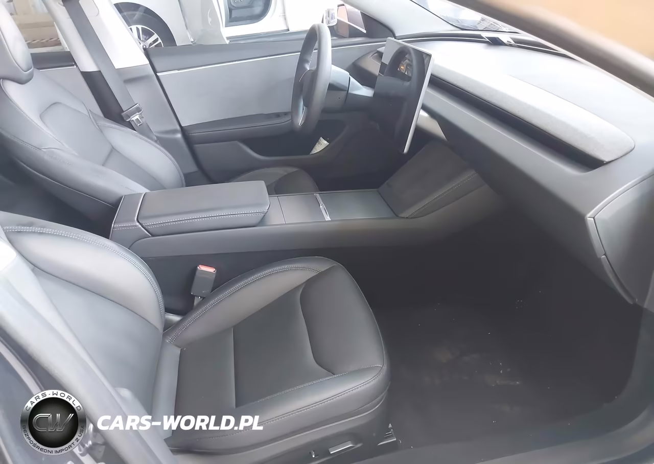 2025 Tesla Model 3 Long Range Rear-Wheel Drive-Standard Rear-Wheel Drive VIN:5YJ3E1EA3SF999482 - 5