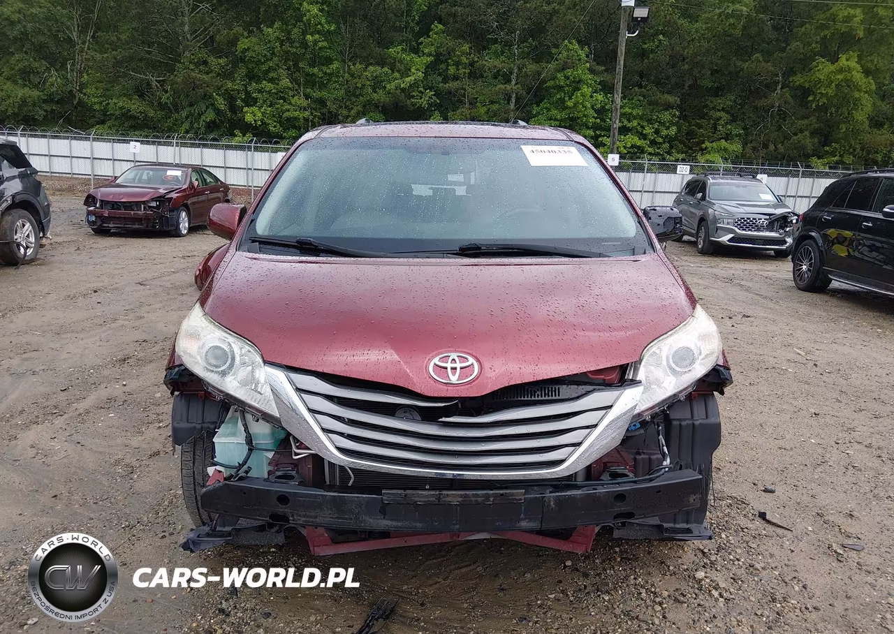2013 Toyota Sienna Xle V6 8 Passenger VIN:5TDYK3DC2DS371117 - 13