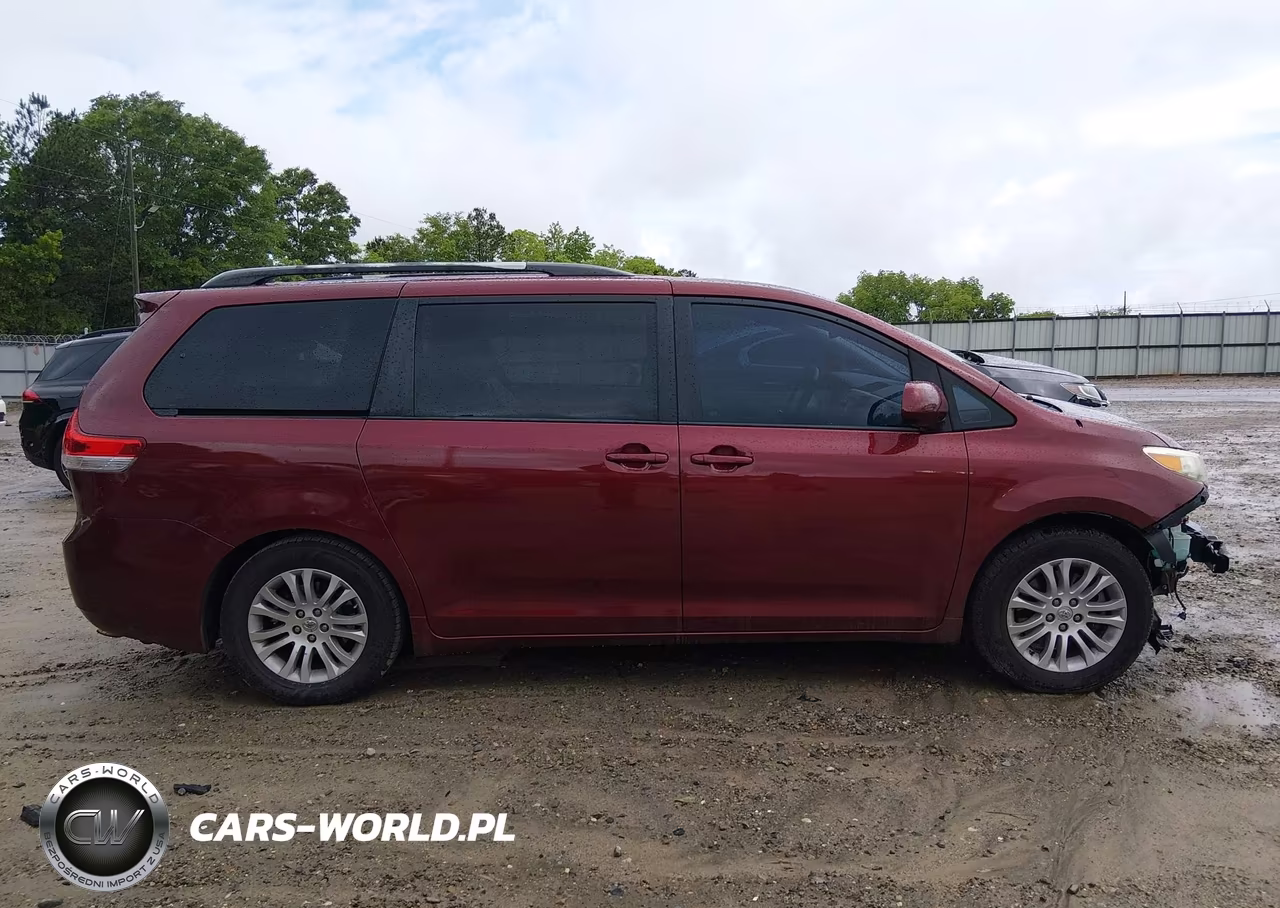 2013 Toyota Sienna Xle V6 8 Passenger VIN:5TDYK3DC2DS371117 - 14