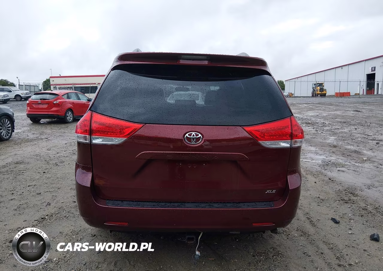2013 Toyota Sienna Xle V6 8 Passenger VIN:5TDYK3DC2DS371117 - 17