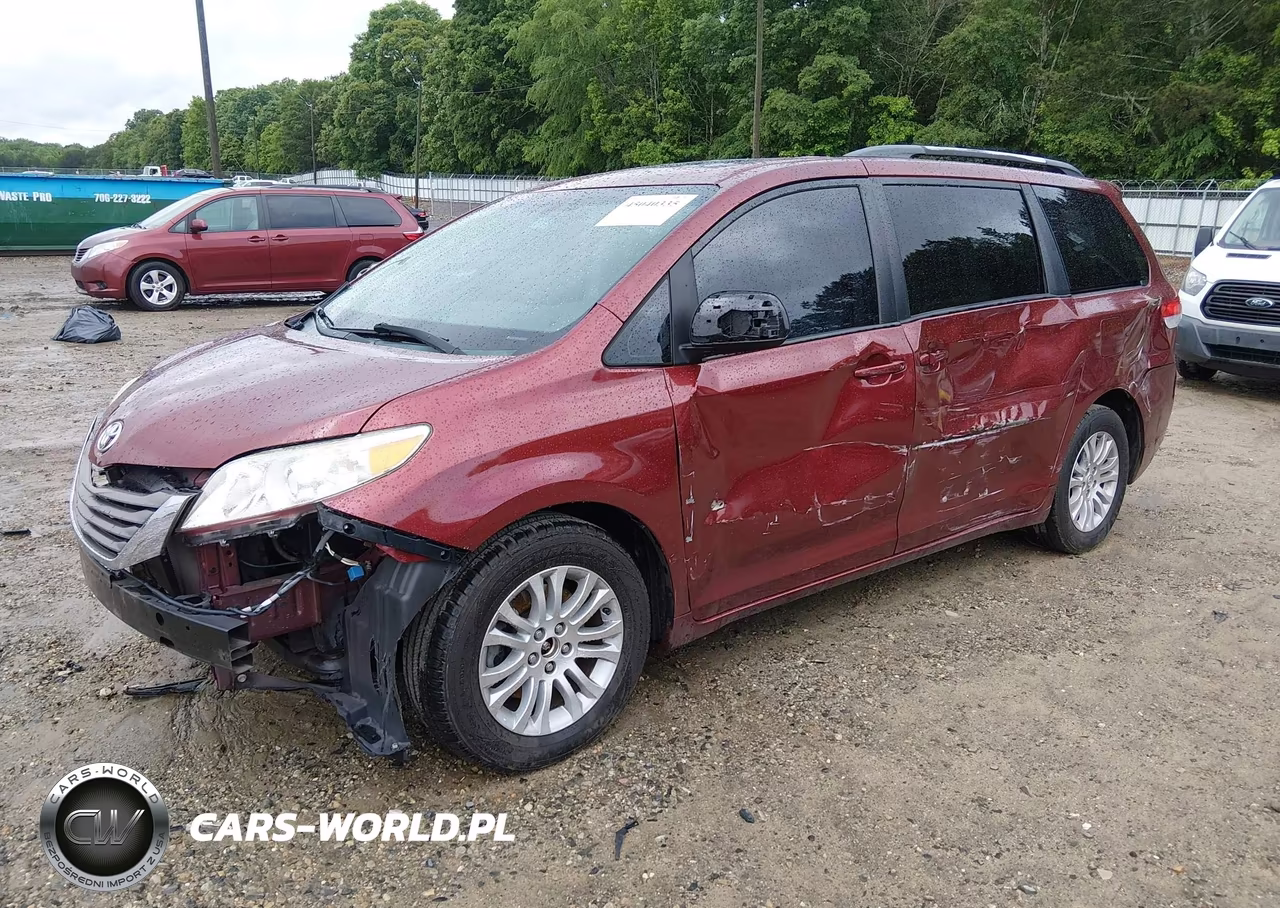 2013 Toyota Sienna Xle V6 8 Passenger VIN:5TDYK3DC2DS371117 - 2