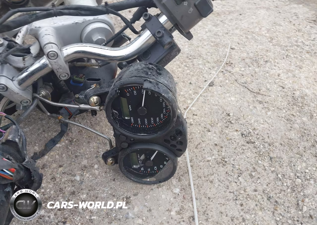 2006 Ducati Monster 620 VIN:ZDM1RA2K96B078308 - 7