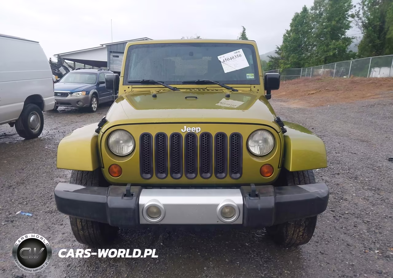 2008 Jeep Wrangler Unlimited Sahara VIN:1J4GA591X8L609489 - 12
