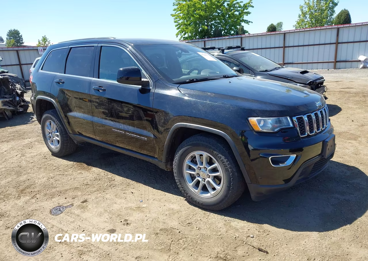 2018 Jeep Grand Cherokee Laredo 4X4 – zdjęcie 1 z 17