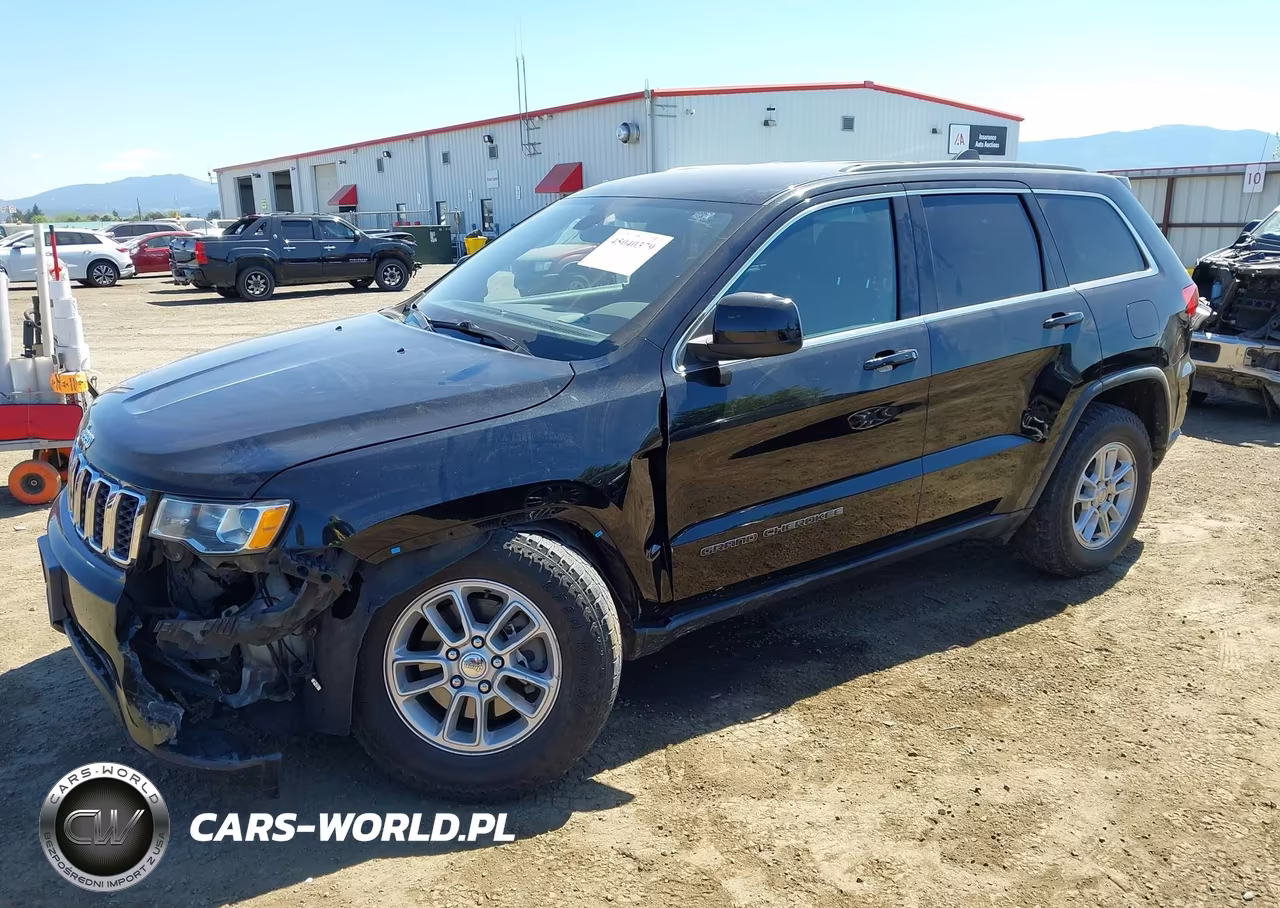 2018 Jeep Grand Cherokee Laredo 4X4 VIN:1C4RJFAG0JC432705 - 2