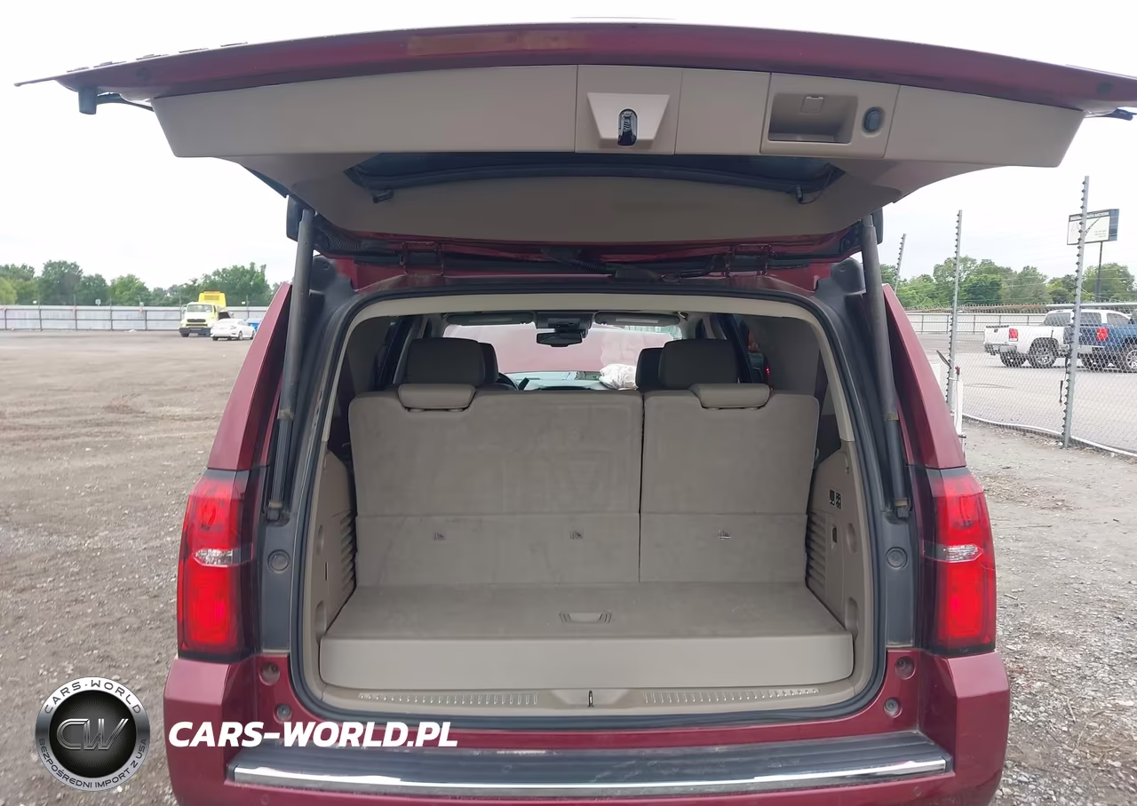 2017 Chevrolet Tahoe Premier VIN:1GNSCCKC8HR384505 - 17
