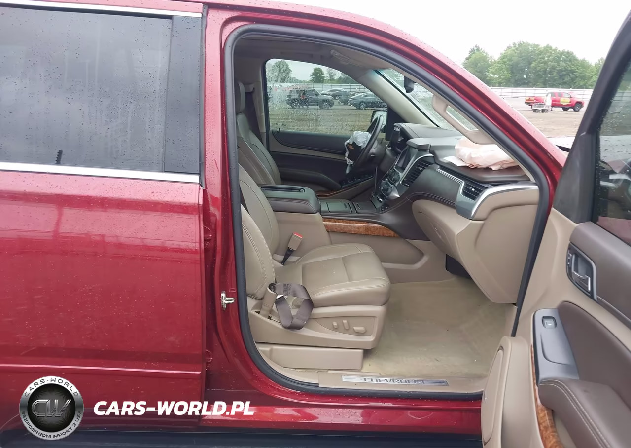 2017 Chevrolet Tahoe Premier VIN:1GNSCCKC8HR384505 - 5