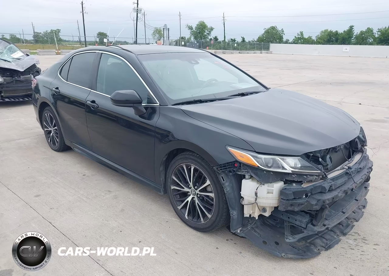 2018 Toyota Camry Se – zdjęcie 1 z 16